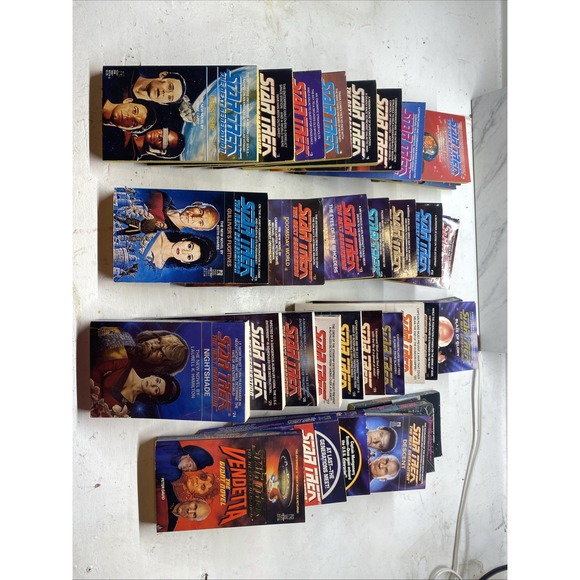 Lot Of 185 Star Trek Books Assorted Generations Mix Of Paperback And‎ Hardcover - Picture 4 of 8